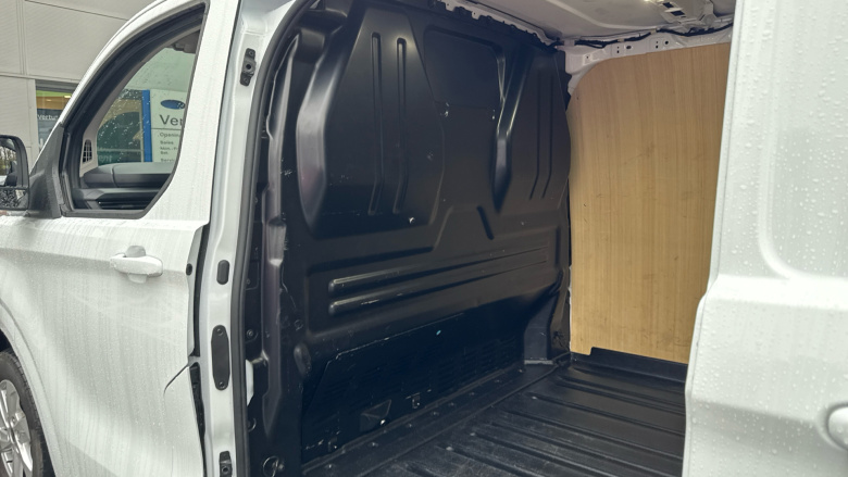 Ford Transit Custom 300 L1 Diesel Fwd 2.0 EcoBlue 136ps H1 Van Limited